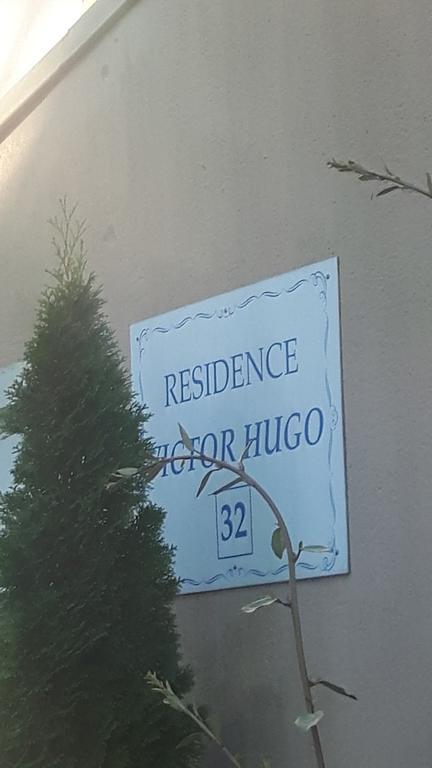 Residence V-Hugo Montfermeil Exteriér fotografie