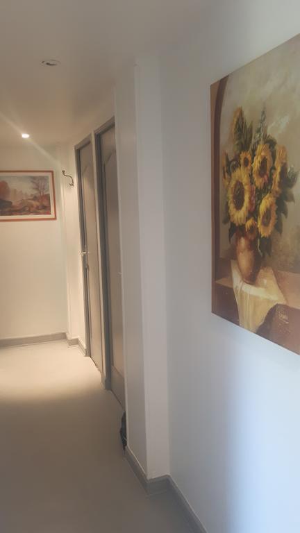 Residence V-Hugo Montfermeil Exteriér fotografie